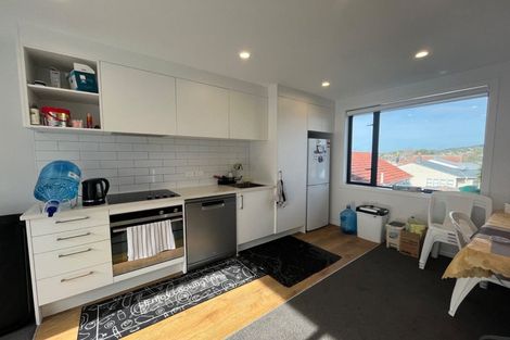 Photo of property in 12/1 Fruitvale Road, New Lynn, Auckland, 0600