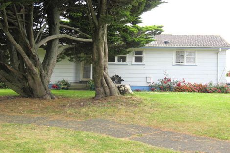 Photo of property in 28 Forbury Place, Mangere, Auckland, 2022