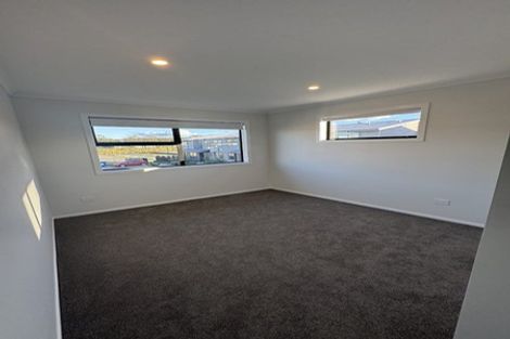 Photo of property in 8/666 Swanson Road, Swanson, Auckland, 0612