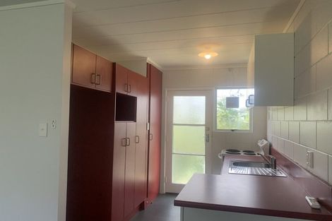 Photo of property in 9 Alston Avenue, Kelston, Auckland, 0602