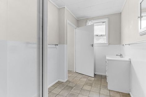 Photo of property in 1/67 Young Street, New Plymouth, 4310