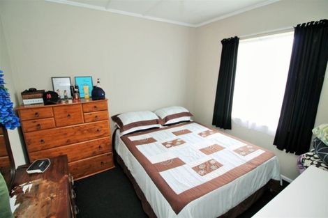 Photo of property in 17 Carrington Crescent, Tokoroa, 3420