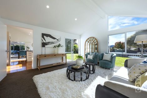 Photo of property in 4 Vintners Close, Huapai, Kumeu, 0810