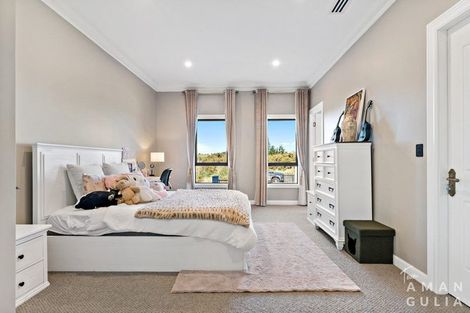 Photo of property in 83 Griggs Road, East Tamaki Heights, Auckland, 2016