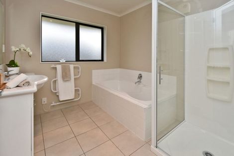 Photo of property in 2 Kandinsky Close, Rolleston, 7614