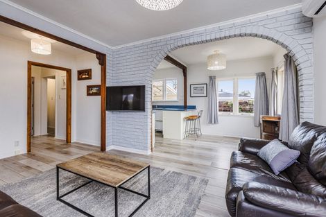 Photo of property in 1/5 Cameron Street, Papakura, 2110