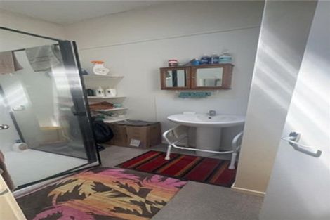 Photo of property in 15a Earlsworth Road, Mangere East, Auckland, 2024