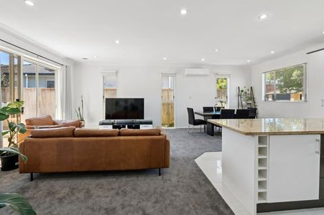 Photo of property in 74 Baverstock Road, Flat Bush, Auckland, 2016