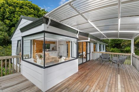 Photo of property in 260a Henderson Valley Road, Henderson, Auckland, 0612