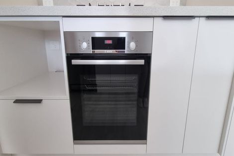 Photo of property in 7u3 Sare Crescent, Fairfield, Hamilton, 3214