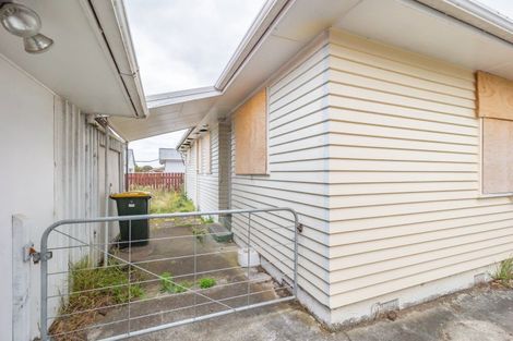 Photo of property in 30 Bledisloe Street, Levin, 5510