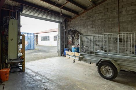 Photo of property in 1-2 Seagull Place, Whitby, Porirua, 5024