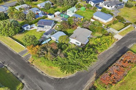 Photo of property in 8 Duncan Street, Waikawa Beach, Manakau, 5573