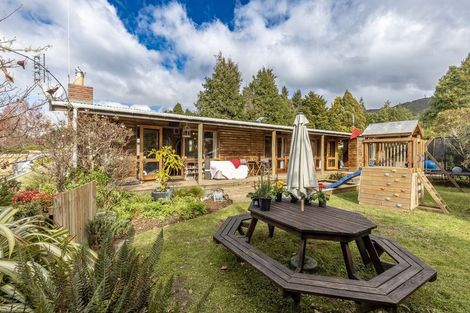 Photo of property in 301 Matariki Street, Tokaanu, Turangi, 3381