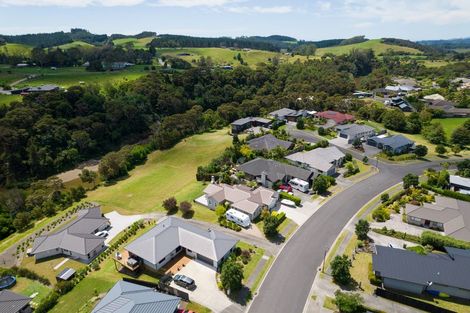 Photo of property in 12 Admiralty Drive, Haruru, 0204