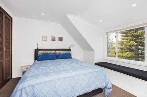 Photo of property in 245 Marine Parade, Napier South, Napier, 4110