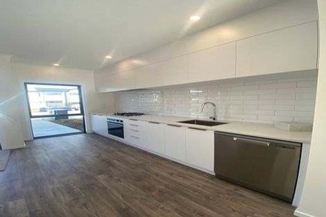 Photo of property in 14 Joseph Bolton Crescent, Trentham, 5018