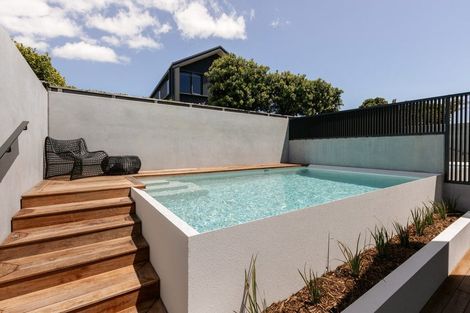 Photo of property in 124b Marine Parade, Mount Maunganui, 3116