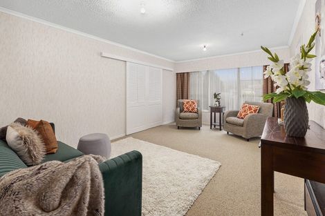 Photo of property in 87 Victory Crescent, Tawa, Wellington, 5028