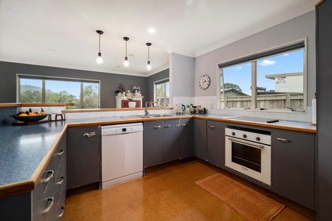 Photo of property in 28 Barnard Road, Fairy Springs, Rotorua, 3015