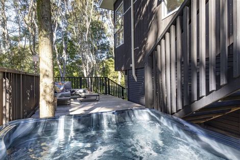 Photo of property in 196a Old Titirangi Road, Titirangi, Auckland, 0604