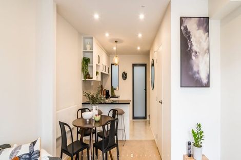 Photo of property in 19 Hewlett Road, Massey, Auckland, 0614