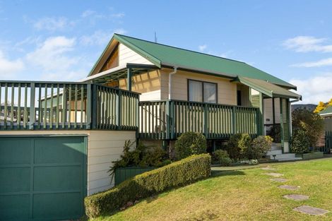 Photo of property in 15 Dickens Street, Owhata, Rotorua, 3010