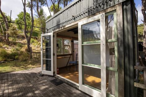 Photo of property in 7g Whaanga Road, Raglan, 3297