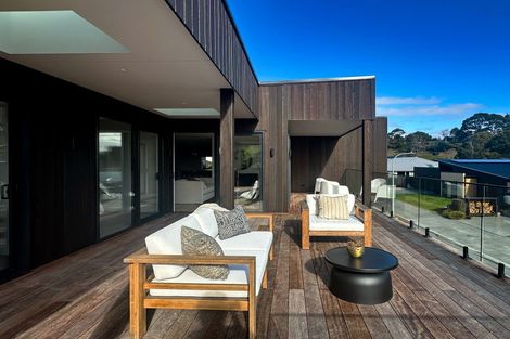 Photo of property in 17 Taruna Place, Havelock North, 4130
