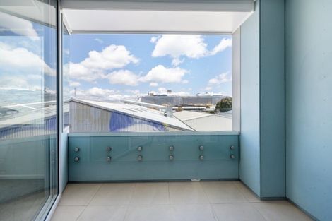 Photo of property in 211/332 Maunganui Road, Mount Maunganui, 3116
