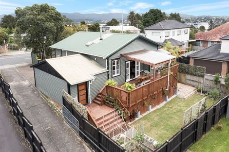 Photo of property in 275 Great North Road, Henderson, Auckland, 0612