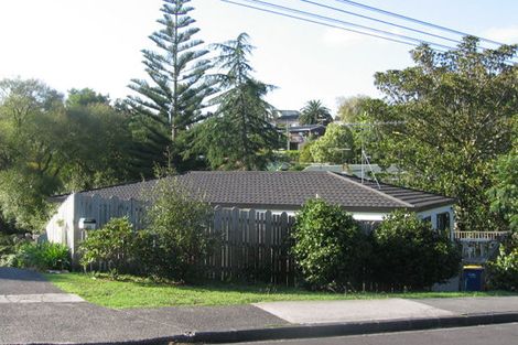 Photo of property in 19 Hogans Road, Glenfield, Auckland, 0629