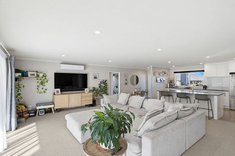 Photo of property in 5 Karanema Place, Coastlands, Whakatane, 3120
