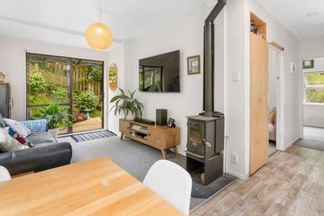 Photo of property in 56 Tilley Road, Paekakariki, 5034