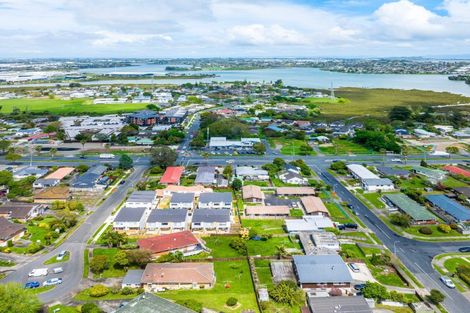 Photo of property in 9 Chevis Place, Pakuranga, Auckland, 2010