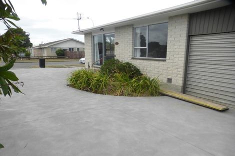 Photo of property in 24 Bayswater Crescent, Bromley, Christchurch, 8062