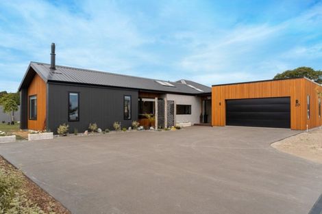 Photo of property in 20 Westwood Street, Greytown, 5712