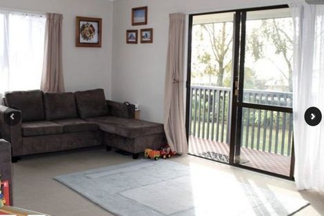 Photo of property in 37 Puriri Road, Pukekohe, 2120