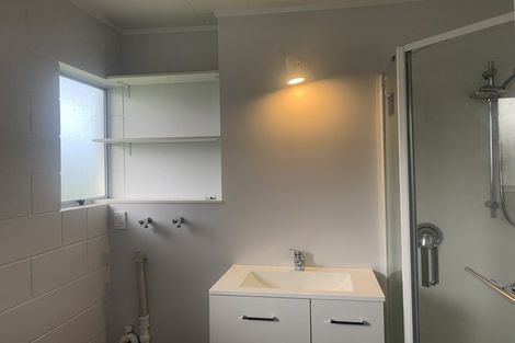 Photo of property in 9 Alston Avenue, Kelston, Auckland, 0602