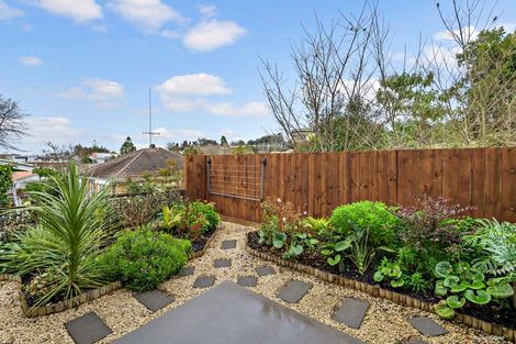 Photo of property in 10/25u Thackeray Street, Hamilton Lake, Hamilton, 3204