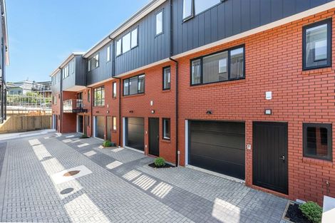 Photo of property in 9/26 Morton Avenue, Forrest Hill, Auckland, 0620