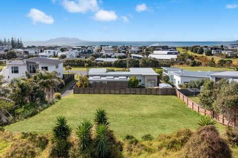 Photo of property in 18 Mangatawhiri Road, Omaha, 0986