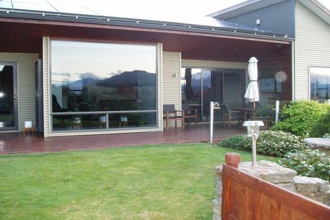 Photo of property in 9 Fastness Crescent, Wanaka, 9305