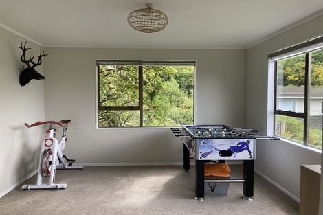 Photo of property in 34 Voltaire Street, Karori, Wellington, 6012