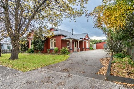 Photo of property in 24 Banks Street, Richmond, Invercargill, 9810