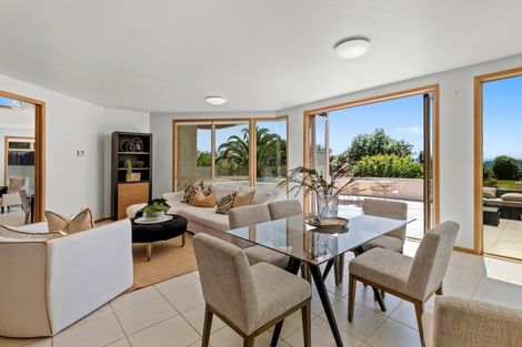 Photo of property in 5 Gilberd Place, Torbay, Auckland, 0630