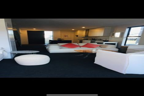 Photo of property in 20u2 Trent Street, Island Bay, Wellington, 6023