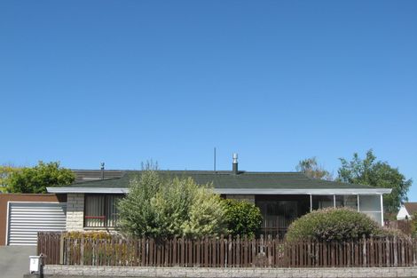 Photo of property in 1/2 James Condon Place, Redwood, Christchurch, 8051