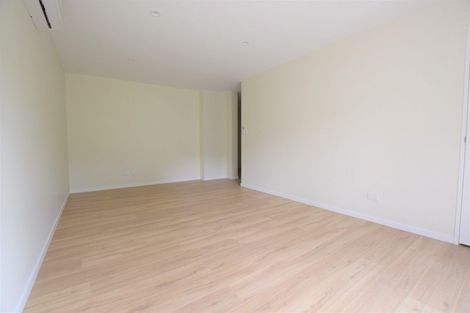 Photo of property in 71a Fruitvale Road, New Lynn, Auckland, 0600