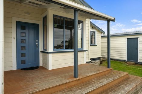Photo of property in 91 Manawapou Road, Hawera, 4610